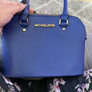 Michael kors purse